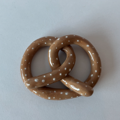PRETZEL CERAMICA KIKA
