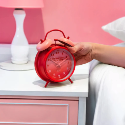 RELÓGIO DESPERTADOR RETRO "BETTER LATE THAT UHLY" FISURA