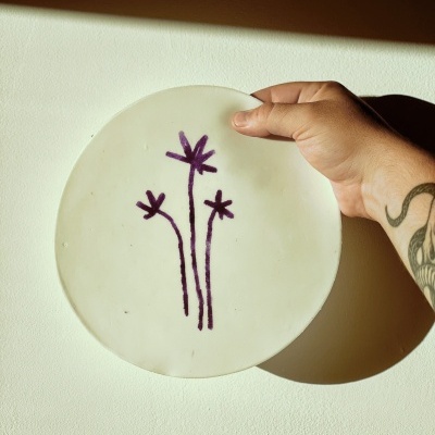 STENCIL EM PELE ARTIFICIAL FLORES DIOGO PAIXÃO