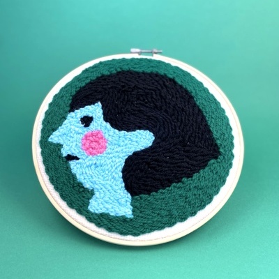 ILUSTRAÇÃO EM PUNCH NEEDLE "BEATRIZ" CATPIVARA