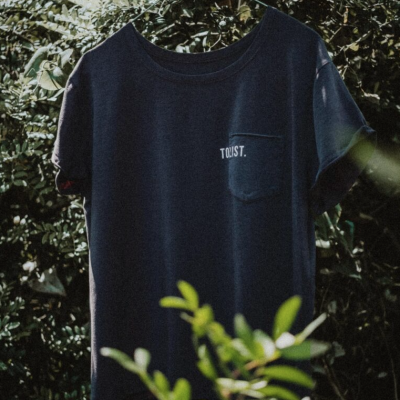 T-SHIRT ANTRACITE FEMININA LOBO