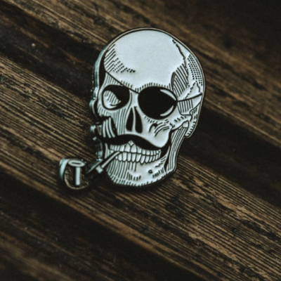 LOBO SKULL METAL PIN