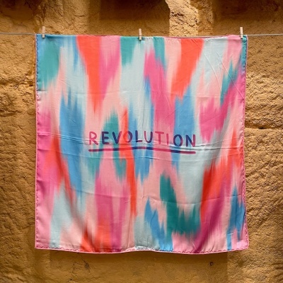 LENÇO "REVOLUTION" KIKA