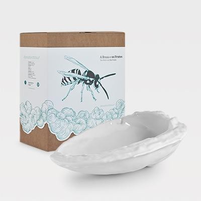 AMÊNDOA GRANDE PORCELANA "A BRUXA E OS FRUTOS" LABORATORIO D´ ESTÓRIAS