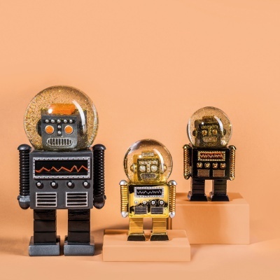 SUMMERGLOBE, O ROBÔ GIGANTE DONKEY