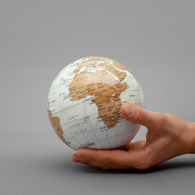 REVOLVING GLOBE SUCK.UK