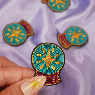 ALFINETE "MAGIC CRISTAL BALL" MALICIEUSE