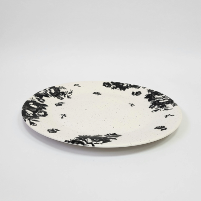 PRATO RASO VINTAGE FLOWERS PRETO PÓ DE BARRO