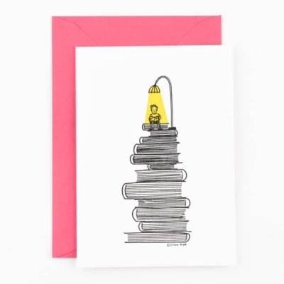 POSTAL "READING BOOKS" STUDIO FLASH