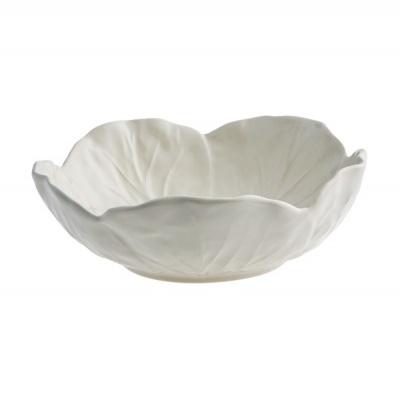 Taça branca em cerâmica com padrão de folhas