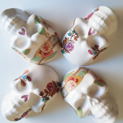 CERAMIC SKULL WITH FLOWERS TANYKERAMI