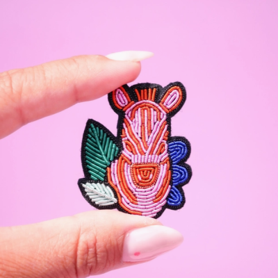 ALFINETE "ZEBRA" MALICIEUSE