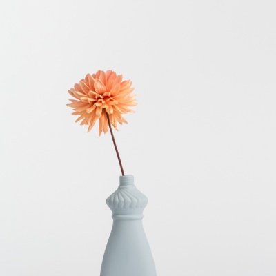 BOTTLE VASE "LAVANDER" #15 FOEKJE FLEUR