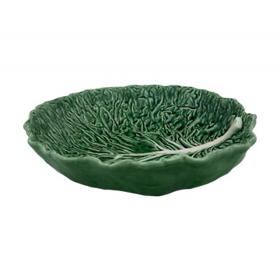 prato raso verde em cerâmica com padrão de folhas