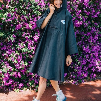 YOLO EYE / PONCHO DOIY