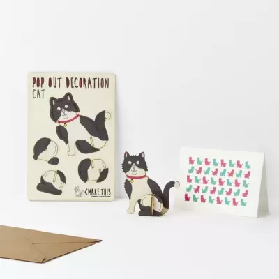POP OUT BLACK & WHITE CAT CARD