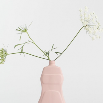 BOTTLE VASE "POWDER" #10 FOEKJE FLEUR