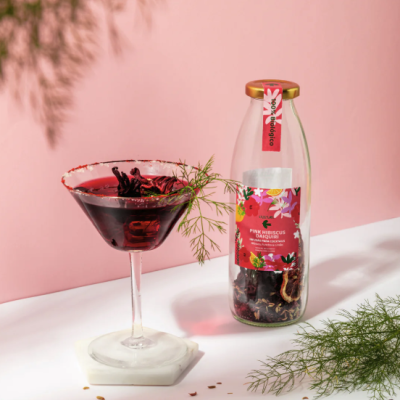 CRIATURA INFUSÃO DE PLANTAS BIOLÓGICAS - DAIQUIRI HIBISCO ROSA (HIBISCO, FUNCHO E LIMÃO)