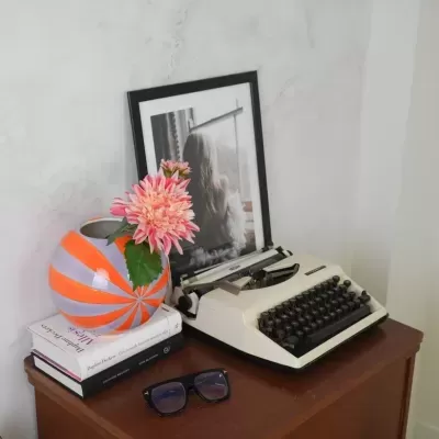 FLOWER VASE- SWIRL LARGE- ORANGE/LILAC - HOUSE VITAMIN