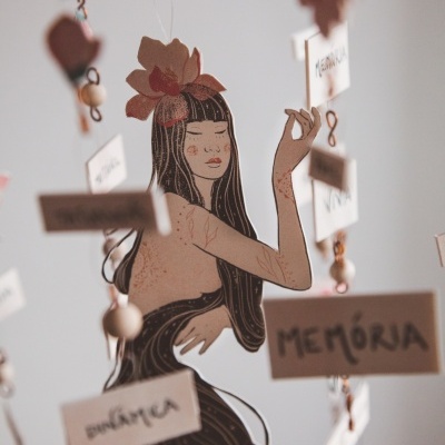 MÓBILE "A SAUDADE É VIVA" CAROL GAESSLER