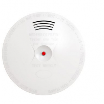 Detector de fumo branco redondo com detalhe vermelho e texto impresso
