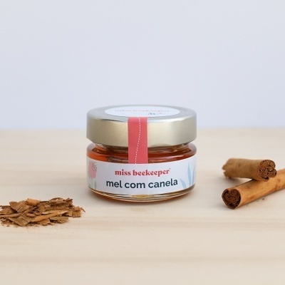 Mel com Pau de Canela