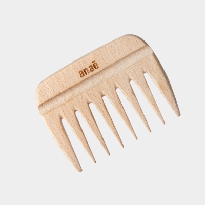 https://www.aldeiasabao.com/product/pente-para-cabelos-encaracolados-em-madeira