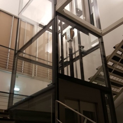 Elevadores residenciais e empresariais