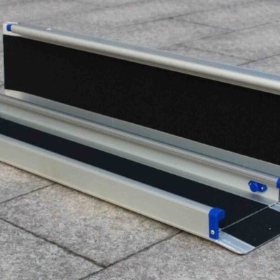 Rampa de alumínio telescópica com bolsa 213 X 19 X 5,6 cm - 10.6 kgs - Alfa 836