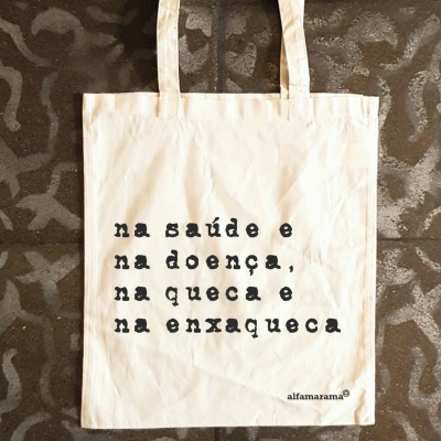 Saco 'Na saúde e na doença, na queca e na enxaqueca'