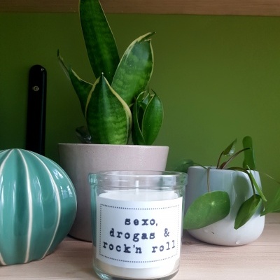 Vela "sexo, drogas & rock 'n' roll"