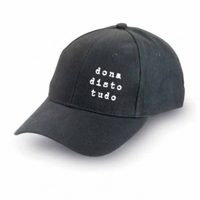 Boné 'dona disto tudo' preto
