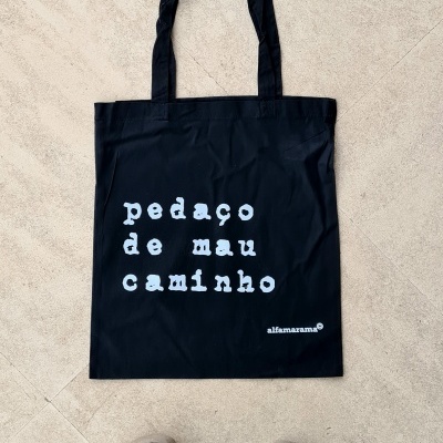 Saco 'pedaço de mau caminho' preto
