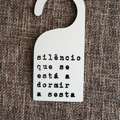 Door hanger 'silêncio que se está a dormir a sesta'