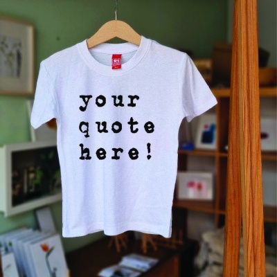 T-shirts kids personalizada com frase à sua escolha
