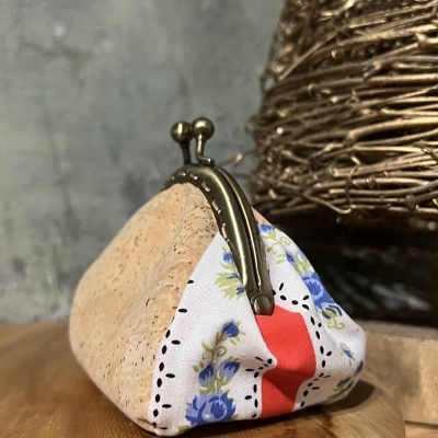 Porta moedas em cortiça e chita