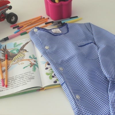 Bata escolar menino azul