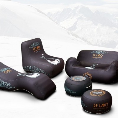 Mobiliário Insuflável | Mesa Baixa