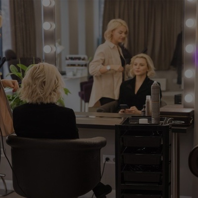 NeonLED | Tesoura e Pente