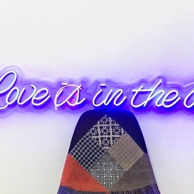 NeonLED | Love is in the Air