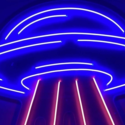 NeonLED | Nave Espacial
