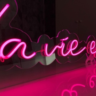 NeonLED | La Vie Est Belle NeonLED | La Vie Est Belle