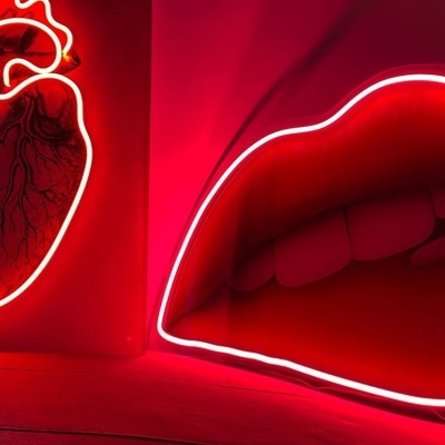 NeonLED | Acrílico Impresso Lábios