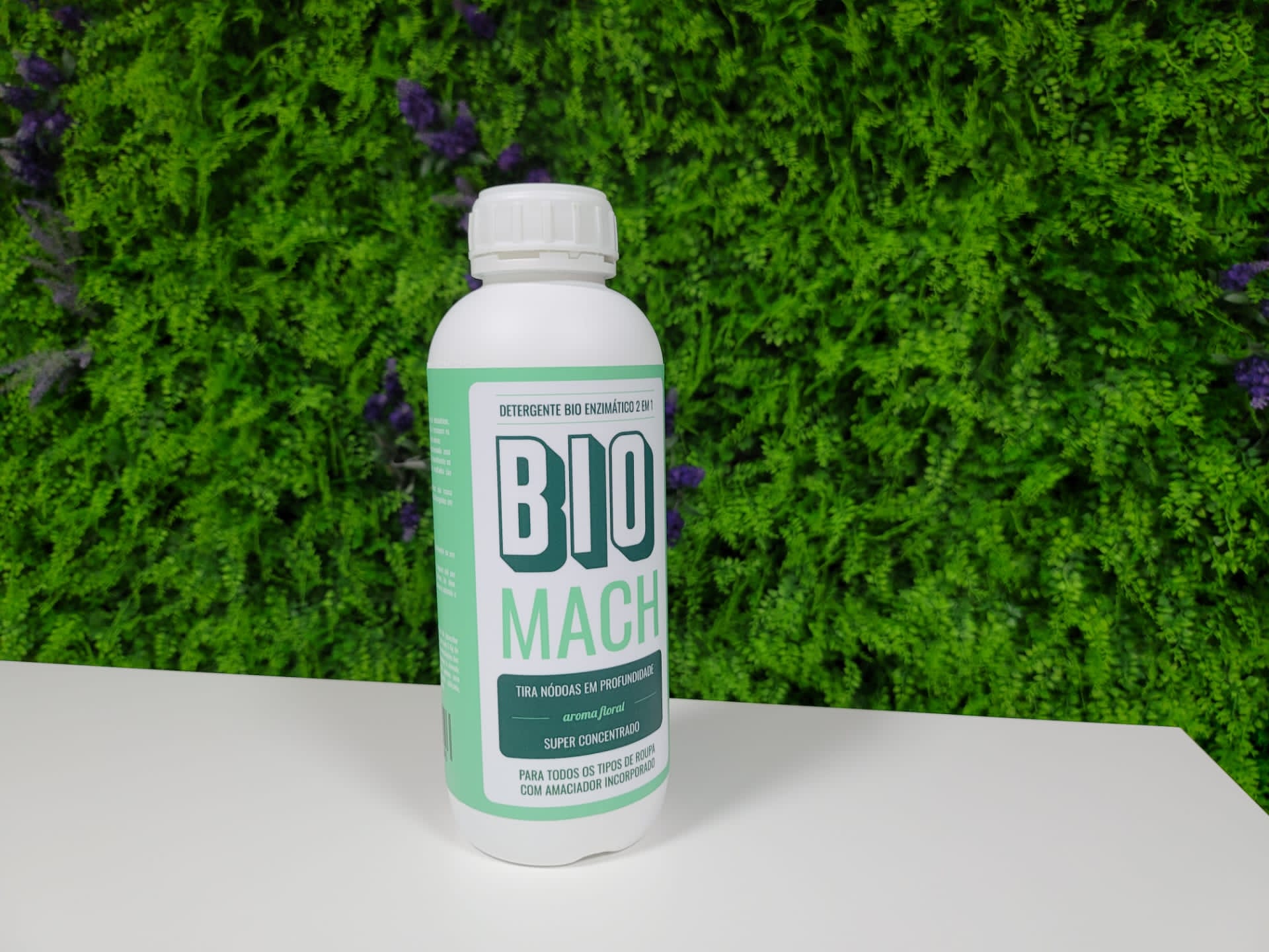 Biomach super 3 em 1 - Detergente Roupa