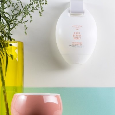 Sabão Líquido GUEST LOVE POP - 3 em 1 para mãos, corpo & cabelo, em frasco oval 380ml