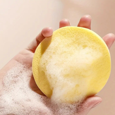 Esponjas desmaquilhantes reutilizáveis