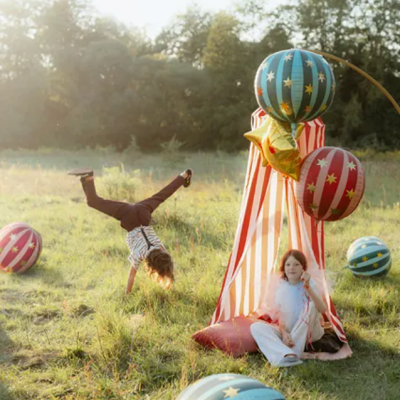 Balão foil Bola com estrelas verde