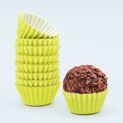 Forma Brigadeiro Lisa nº5  Amarelo Claro