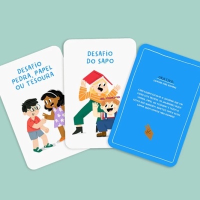 Três cartas de jogo com temas infantis e textos em português.