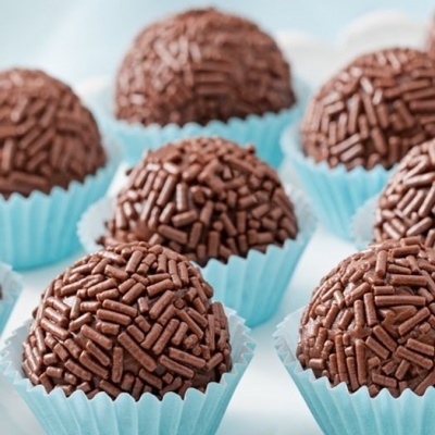 Formas e Tapetinhos brigadeiros